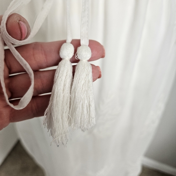 Zara Trafaluc Women's White Sheer Embroidered  High Side Slits Maxi Skirt Waist - Picture 4 of 8